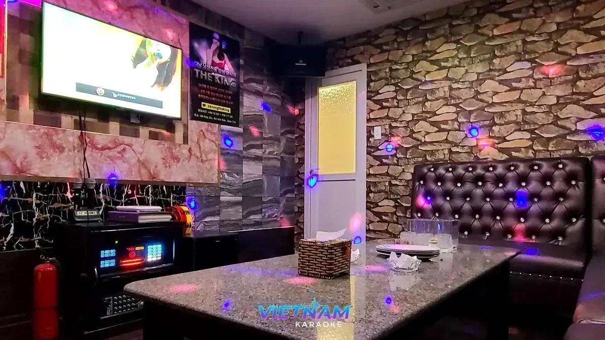 다낭 넘버원 가라오케 대표 이미지